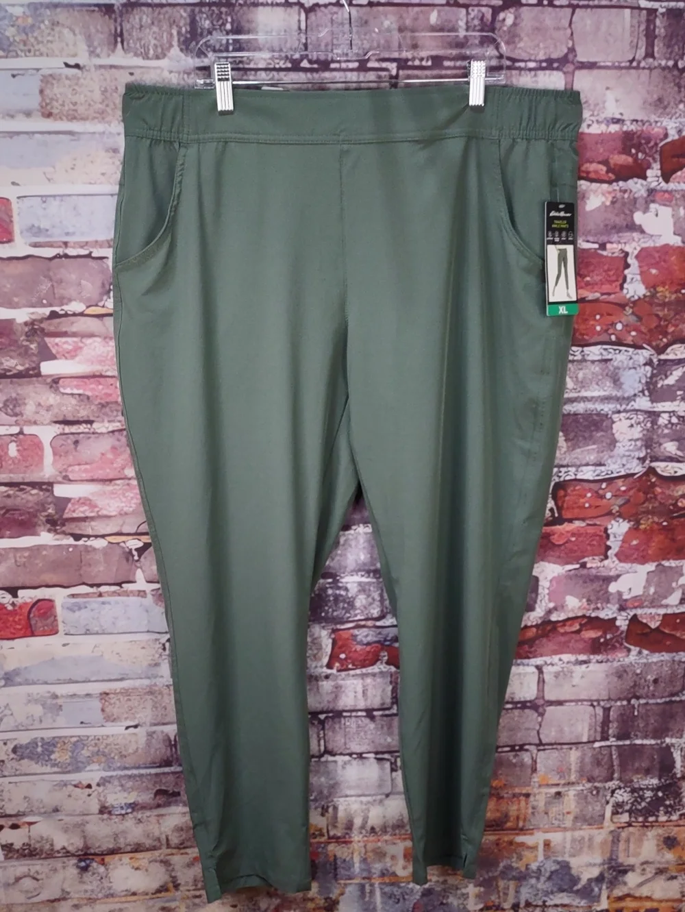 Eddie Bauer Traveler Ankle Pants